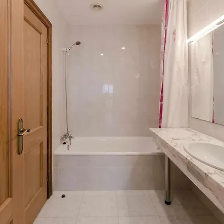 Gavines Piscina Privada Playa Santa Maria De Llorell * Тоса-де-Мар